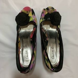 Colorful peep toe wedges with flower